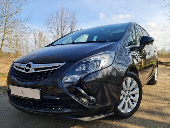 Opel Zafira cena 55999 przebieg: 114500, rok produkcji 2016 z Józefów małe 742